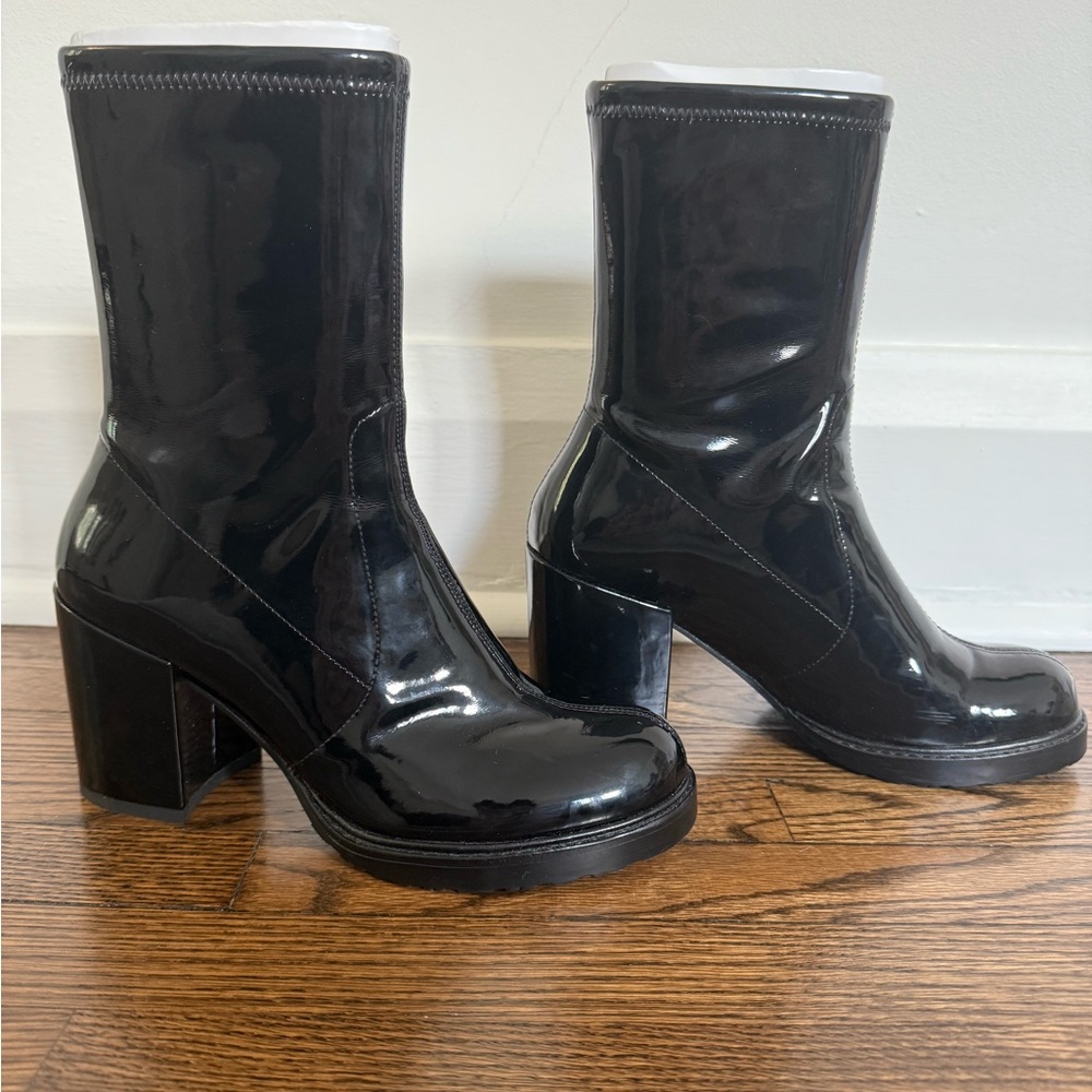 Stuart Weitzman Black Patent Leather Ankle Boots